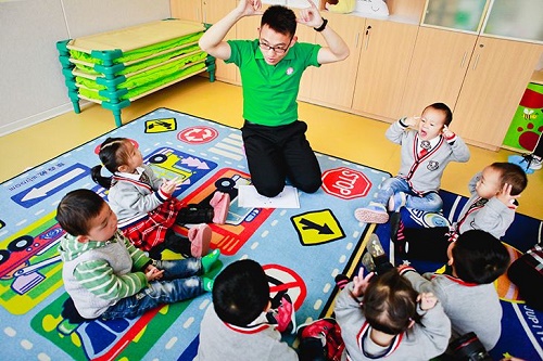 重慶師范大學(xué)幼師學(xué)校是公辦院校嗎？