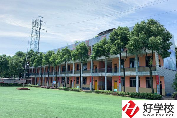常德海乘職業(yè)學(xué)校教學(xué)設(shè)施好不好？環(huán)境怎么樣？