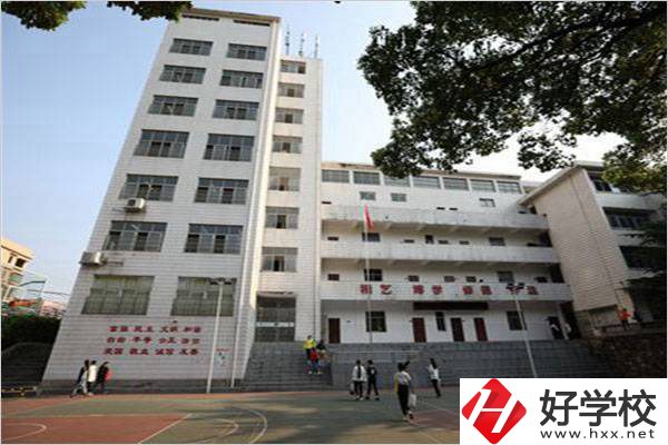 衡陽藝術(shù)學(xué)校的學(xué)費需要多少？有沒有優(yōu)惠？