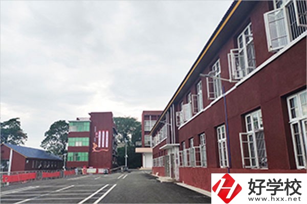 永州市海嘉中等職業(yè)技術(shù)學(xué)校的辦學(xué)條件怎么樣？