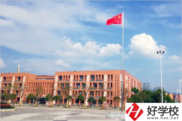 懷化讀公辦職高選哪些學(xué)校比較好？