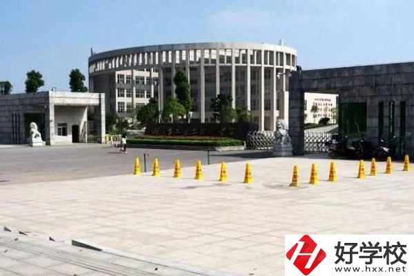 長沙醫(yī)衛(wèi)技校有哪些？辦學(xué)條件怎么樣？