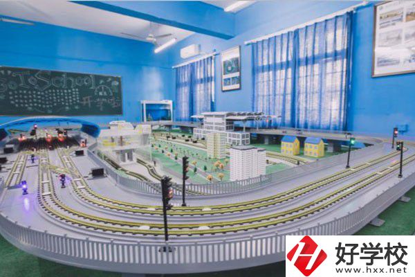 株洲軌道交通職業(yè)技術(shù)學(xué)校位置在哪里？乘車路線有哪些？