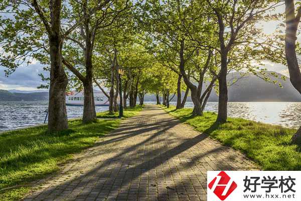 湖南瀟湘信科技工學(xué)校如何？有哪些資助政策？