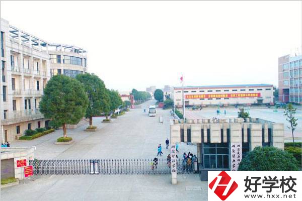 湖南有什么中專學(xué)?？梢詫W(xué)醫(yī)?中職學(xué)醫(yī)要提高學(xué)歷嗎?