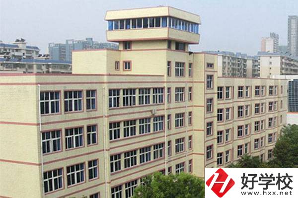 想在郴州上中專有什么比較好的學(xué)?？梢赃x擇？