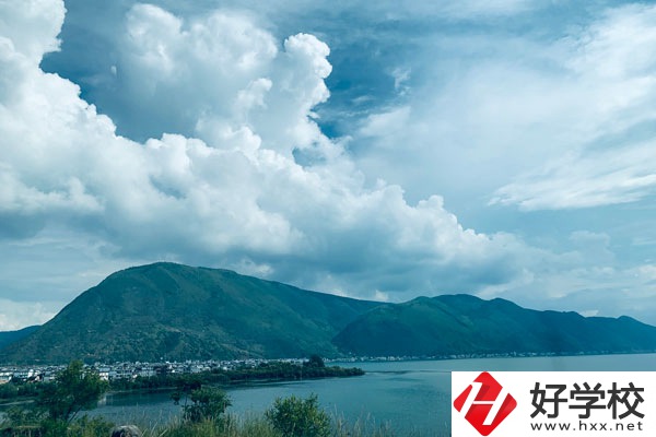 湖南輕工高級(jí)技工學(xué)校有哪些專業(yè)？