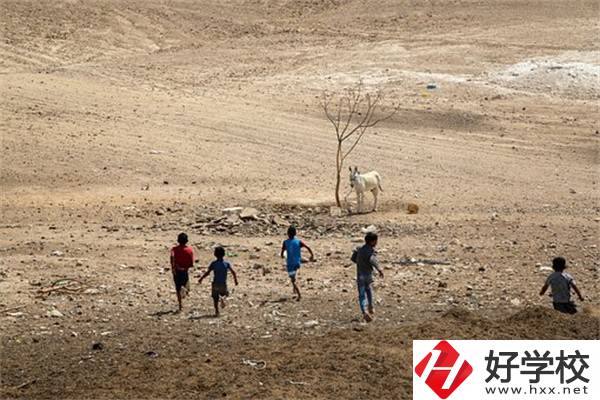 張家界少數(shù)民族加分政策是什么？中專(zhuān)升大專(zhuān)加分嗎？