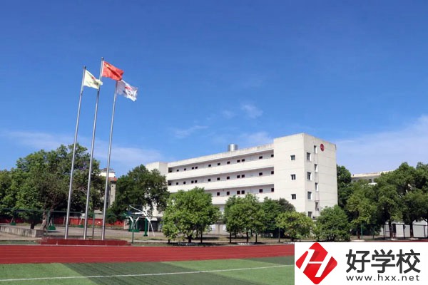 湘潭鐵路工程學(xué)校開設(shè)了哪些專業(yè)？就業(yè)前景如何？