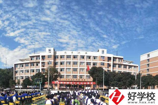 江永縣職業(yè)中專(zhuān)學(xué)校好不好？專(zhuān)業(yè)就業(yè)方向如何？