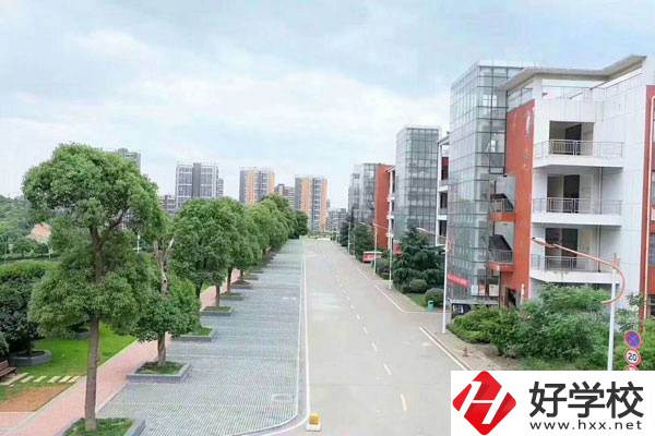 長沙有可以推薦的民辦五年制大專嗎？有什么優(yōu)勢？
