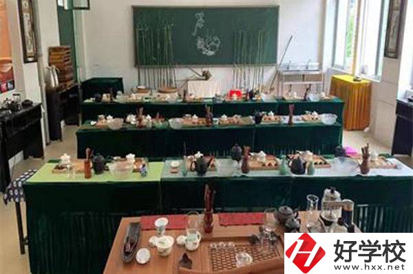 張家界的公辦中專學(xué)校有哪些？可以學(xué)什么專業(yè)？