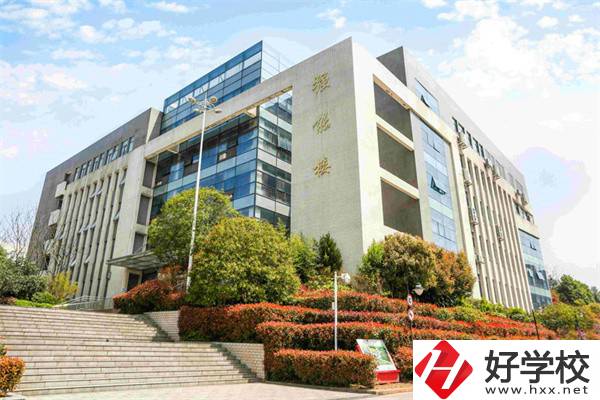 湖南省商業(yè)技師學(xué)院有哪些專業(yè)？就業(yè)率高不高？