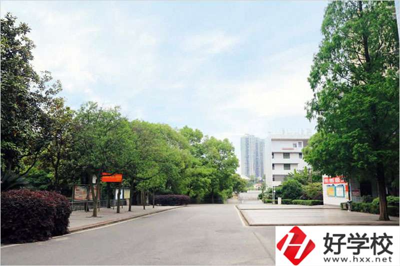 邵陽工業(yè)學(xué)校有哪些專業(yè)？招生要求是什么？