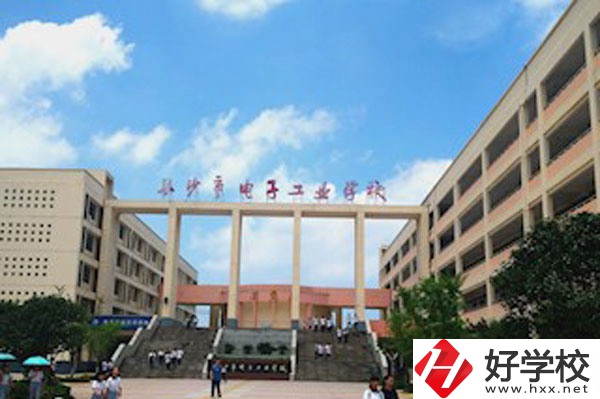 長(zhǎng)沙電子工業(yè)學(xué)校的招生要求有哪些？