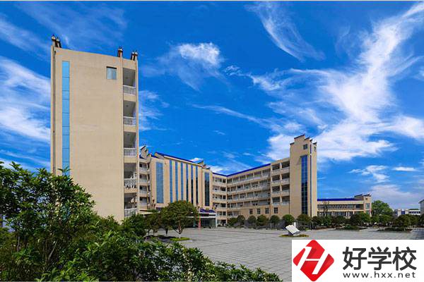 永州市工商職業(yè)中等專業(yè)學(xué)校的特色專業(yè)有哪些？