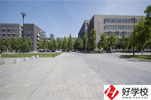 邵陽的中專學校有哪些好？什么人適合上中專？