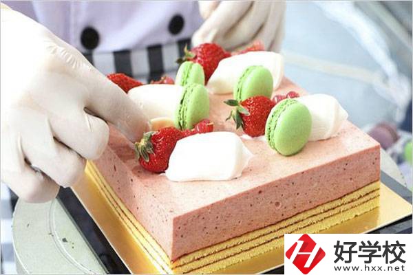 在湖南女生讀技校學(xué)什么專業(yè)最吃香？就業(yè)前景怎么樣？
