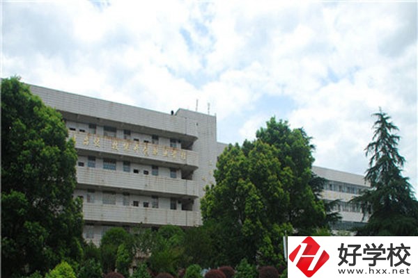 郴州想學平面設計推薦哪些中職？專業(yè)就業(yè)如何？