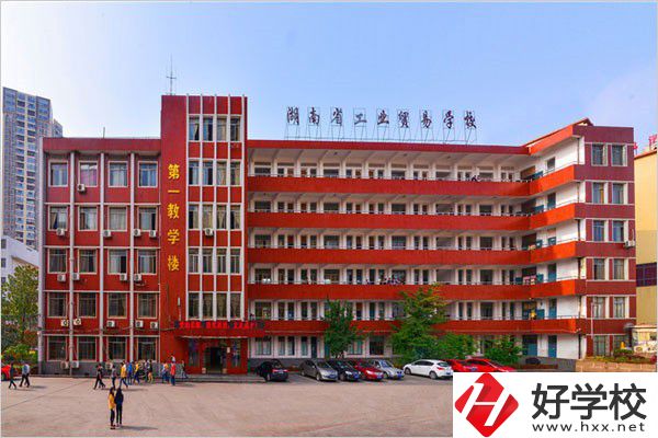 長沙升學(xué)率高的中職學(xué)校有哪些？招生要求嚴(yán)不嚴(yán)？