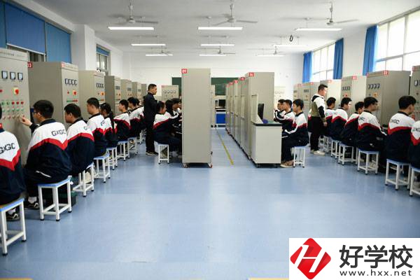 長(zhǎng)沙高新技術(shù)工程學(xué)校錄取條件有哪些？