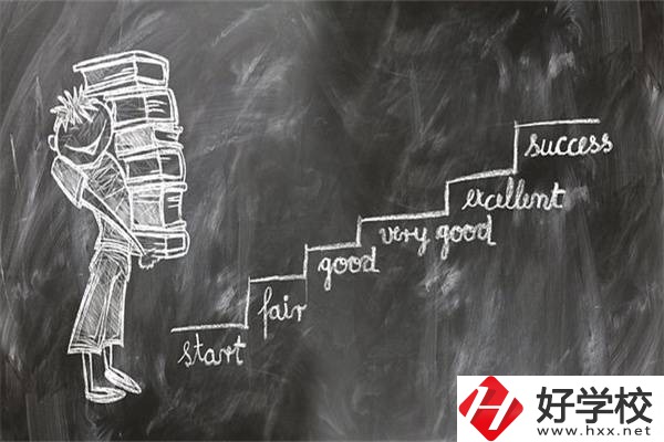 湖南成績(jī)差的中職生走哪種升學(xué)途徑更好？有什么優(yōu)勢(shì)？