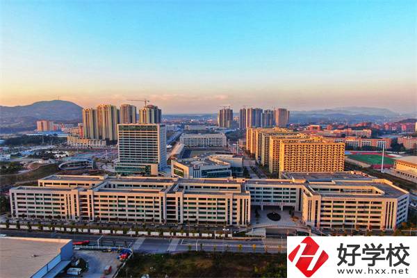 在湖南學(xué)外語可以讀什么職校？最新招生要求是什么？