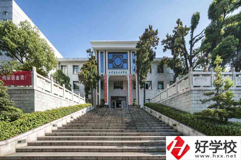 長沙建筑工程學(xué)校有哪些專業(yè)？報(bào)名流程是怎樣的？