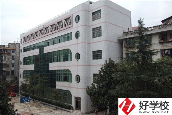 湘西有沒有公辦藝術(shù)學(xué)校？學(xué)藝術(shù)有什么出路？