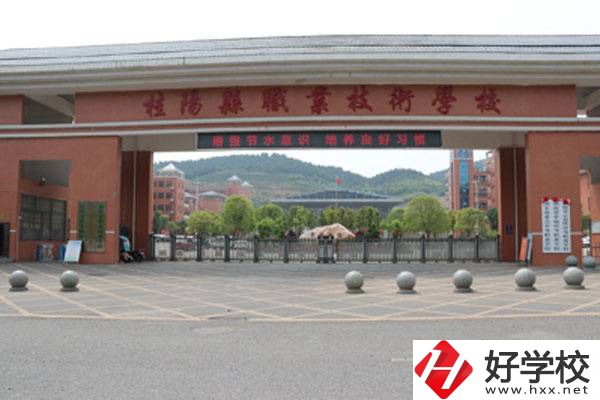 男生可以學幼兒保育專業(yè)嗎？郴州有學校推薦嗎？