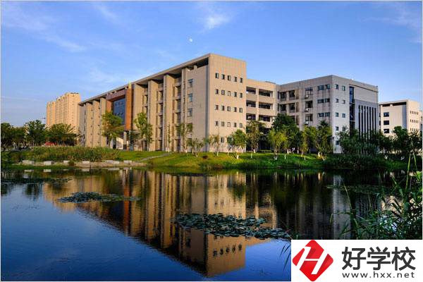 湖南幼兒師范高等?？茖W(xué)校（中職部）教學(xué)樓