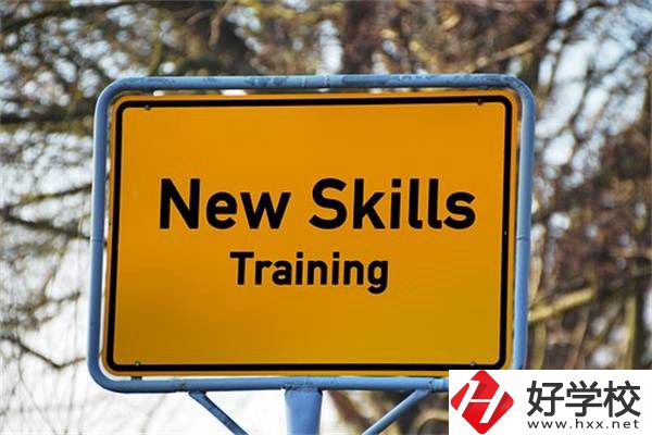 家長在湖南選中職時要看哪幾點？有什么學校推薦？