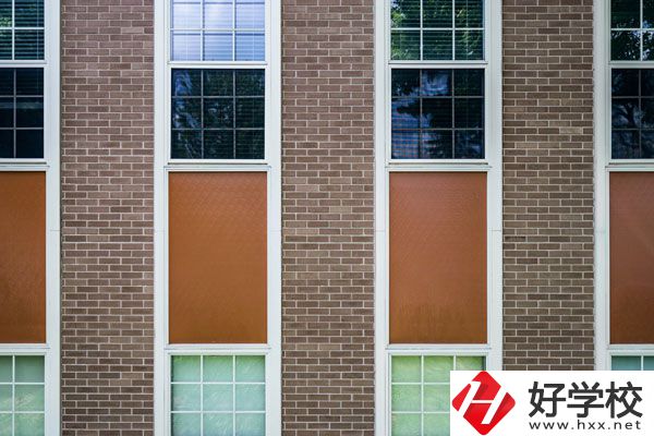 資興市職業(yè)中專環(huán)境好不好？宿舍怎么樣？