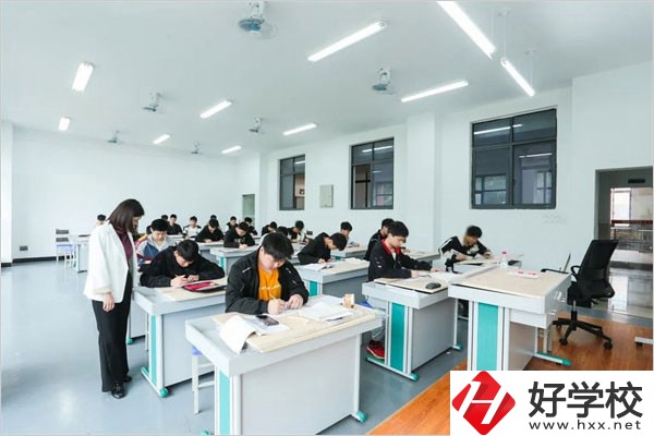 湘潭技師學(xué)院能學(xué)的專業(yè)多嗎？有哪些選擇？