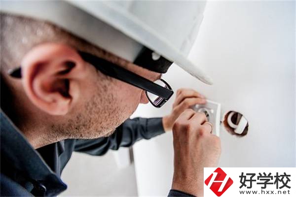 湖南中職生畢業(yè)會有就業(yè)難的問題嗎？選就業(yè)還是升學？