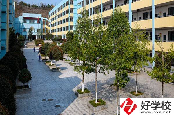 在長沙財經(jīng)學校學會計事務(wù)專業(yè)怎么樣？