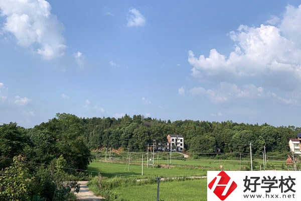 南縣職業(yè)中等專業(yè)學(xué)校怎么樣？值得報(bào)考嗎？