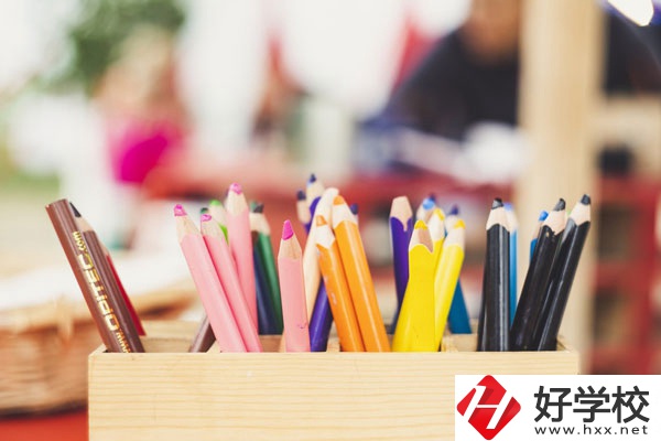 懷化市工業(yè)中等專(zhuān)業(yè)學(xué)校好不好？宿舍怎么樣？