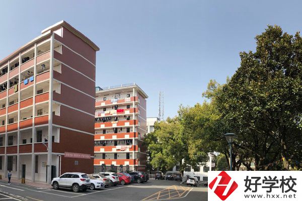 邵陽工業(yè)學(xué)校的熱門專業(yè)有哪幾個(gè)？看看這三個(gè)怎么樣？