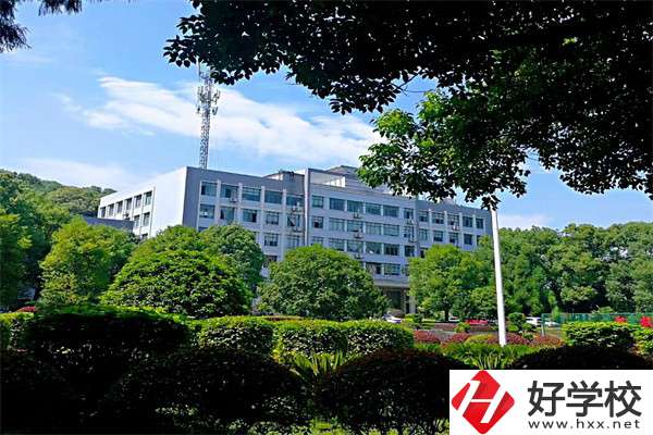 邵陽市機(jī)電職業(yè)技術(shù)學(xué)校的師資力量怎么樣？