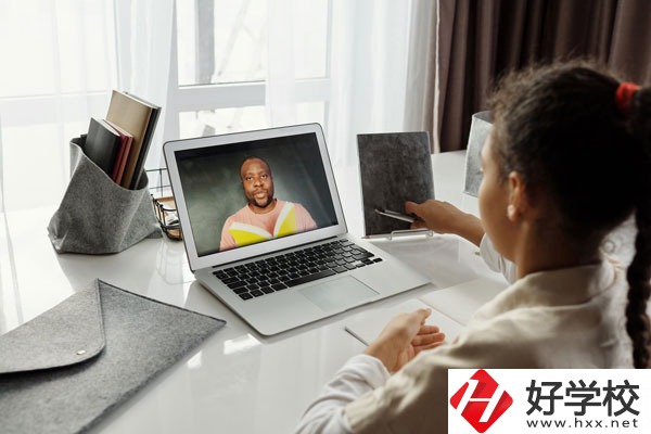 桂陽縣職業(yè)技術(shù)教育學(xué)校環(huán)境怎么樣？宿舍好不好？