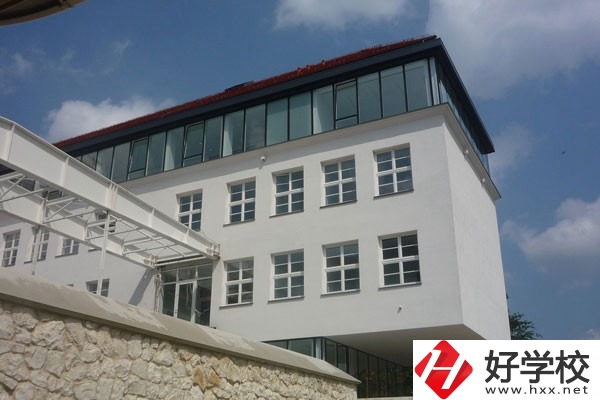 郴州市理工職業(yè)技術(shù)學(xué)校怎么樣？有哪些辦學(xué)特色？