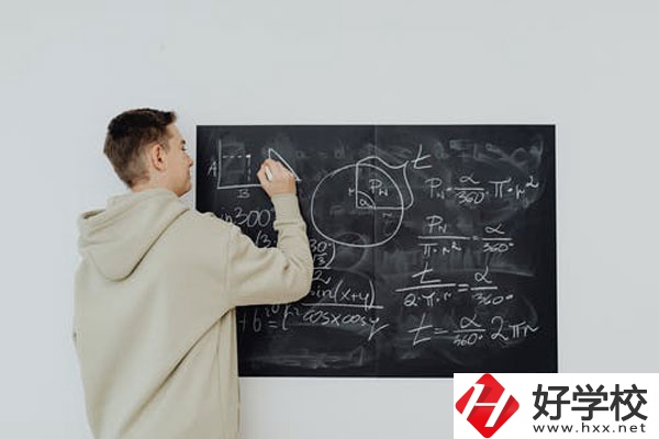 湖南醫(yī)藥中等專業(yè)學(xué)校怎么樣？宿舍好不好？