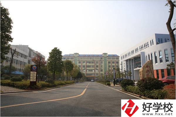 資興市職業(yè)技術(shù)學(xué)校值得報(bào)考嗎？有什么專業(yè)可以學(xué)？