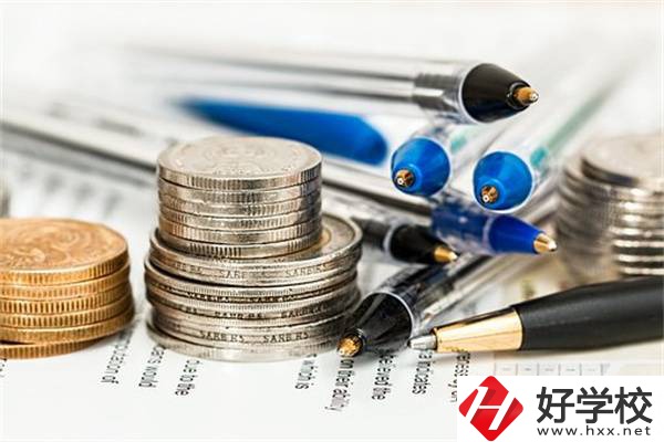 湖南初中畢業(yè)讀五年制大專學(xué)什么專業(yè)好？讀了有用嗎？
