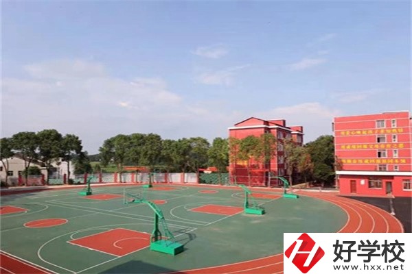 岳陽(yáng)湘陰縣中山職業(yè)技術(shù)學(xué)校好不好？