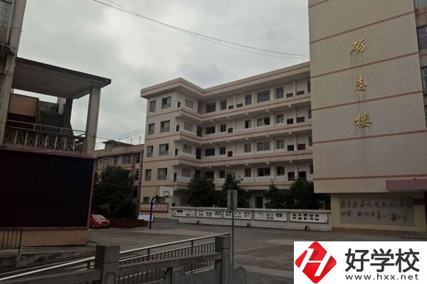 湘西中專(zhuān)學(xué)校有哪些？