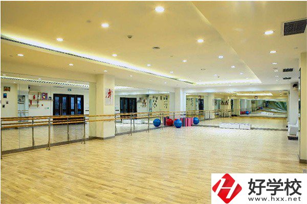 邵陽(yáng)武岡有哪些中職學(xué)校？哪一所比較好？