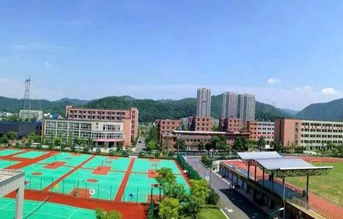 招遠市農(nóng)業(yè)機械化學校