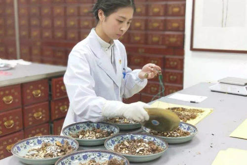 中藥制藥專業(yè)好就業(yè)嗎？